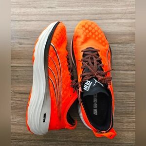 Men's  size 10 puma ForeverRun Nitro. Bright orange